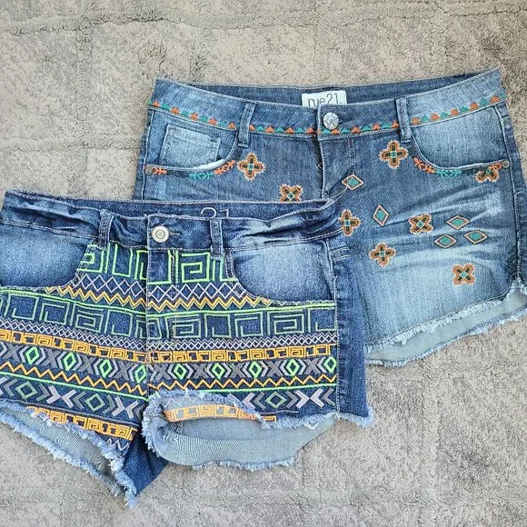 Rue 21 LOT 3 Pair Embroidered Denim Shorts - Picture 4 of 7